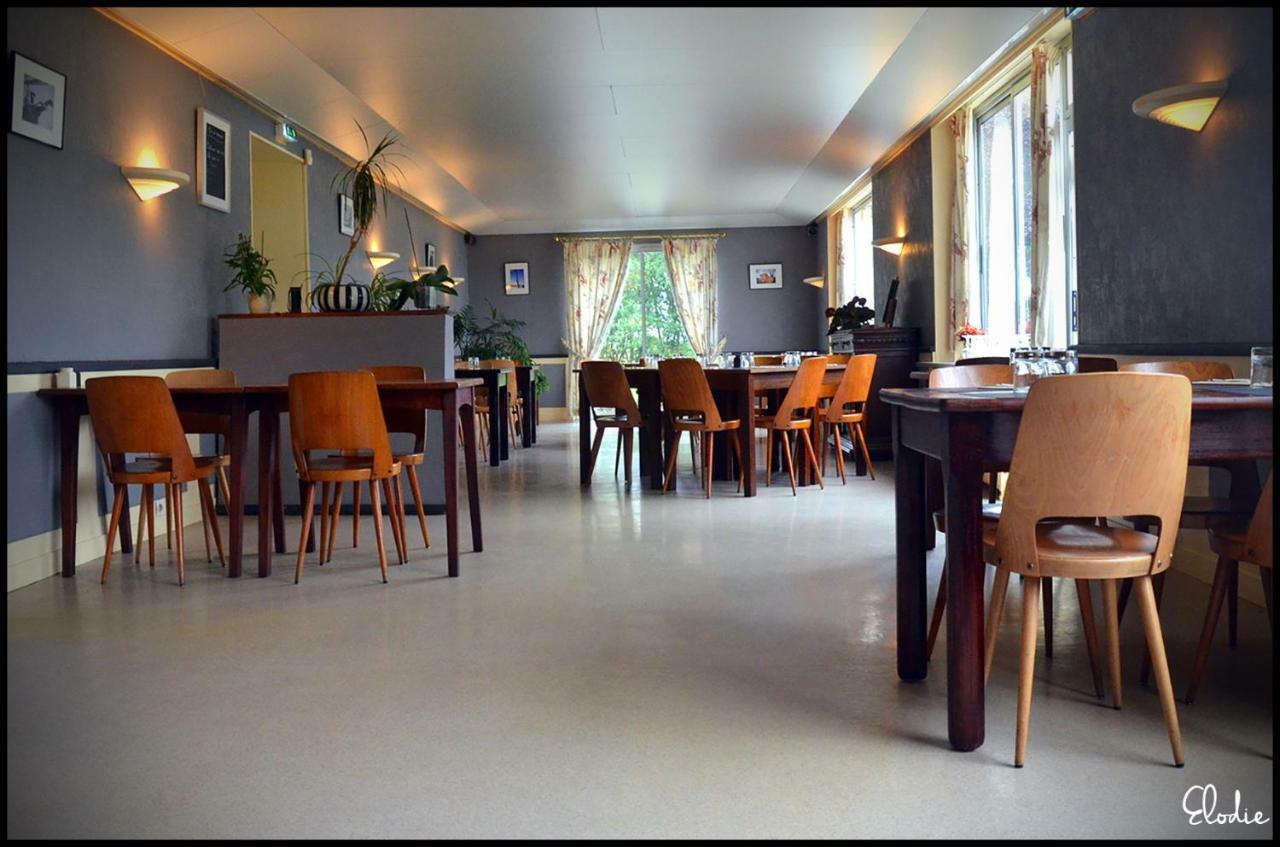 Au Bec Sale Hotel La Menitre Ngoại thất bức ảnh